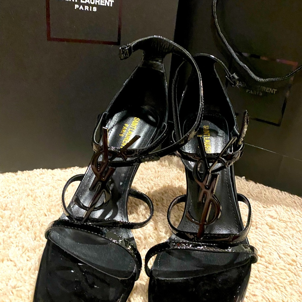 Black YSL Pump size 41